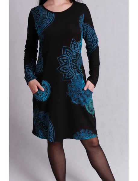 Elegantná  bavlnená TUNIKA /s vreckami  - s jedinečným vzorom na čiernom pozadí